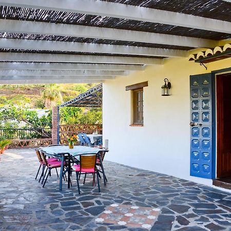 Вілла Casa Entre Nerja Y Фріхіліана Екстер'єр фото
