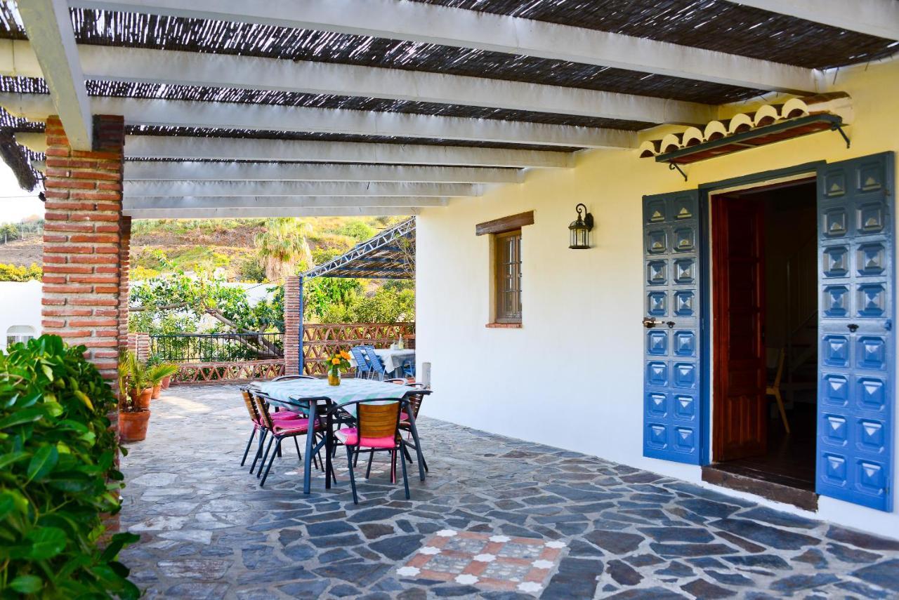 Вілла Casa Entre Nerja Y Фріхіліана Екстер'єр фото