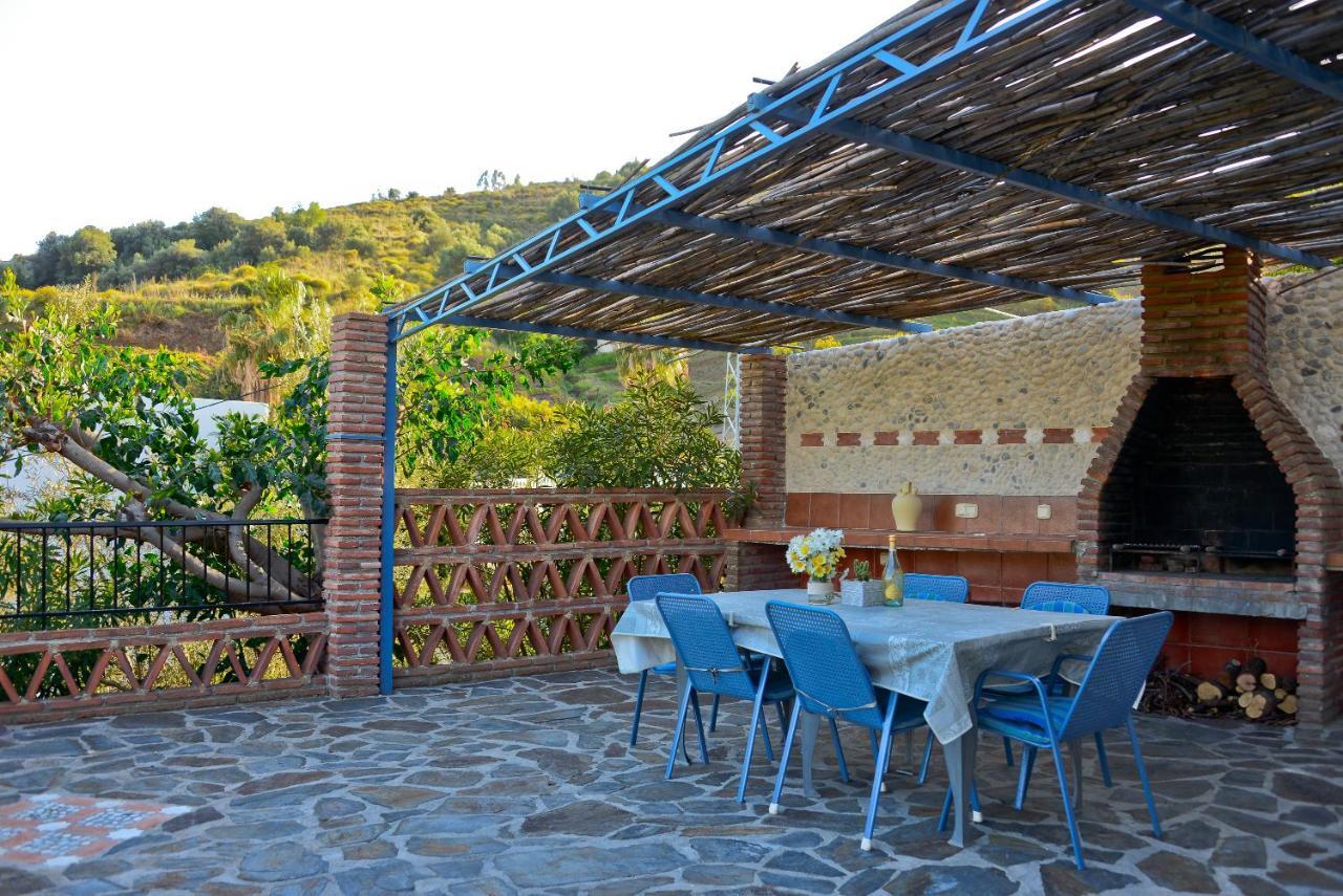 Вілла Casa Entre Nerja Y Фріхіліана Екстер'єр фото