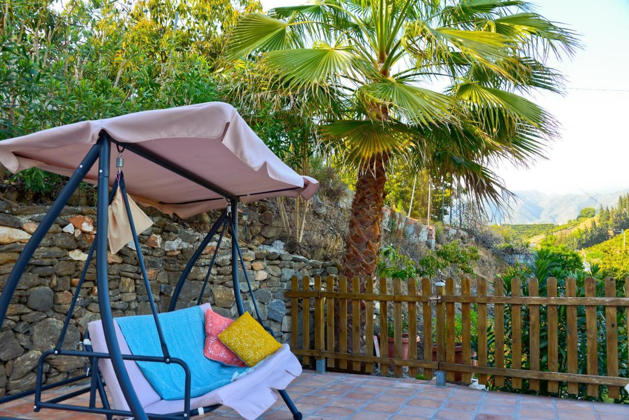Вілла Casa Entre Nerja Y Фріхіліана Екстер'єр фото
