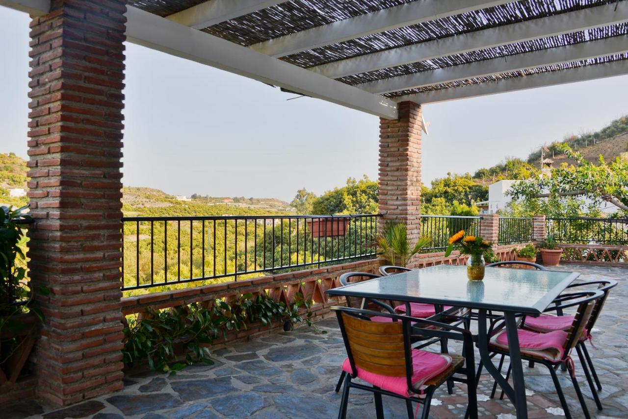 Вілла Casa Entre Nerja Y Фріхіліана Екстер'єр фото
